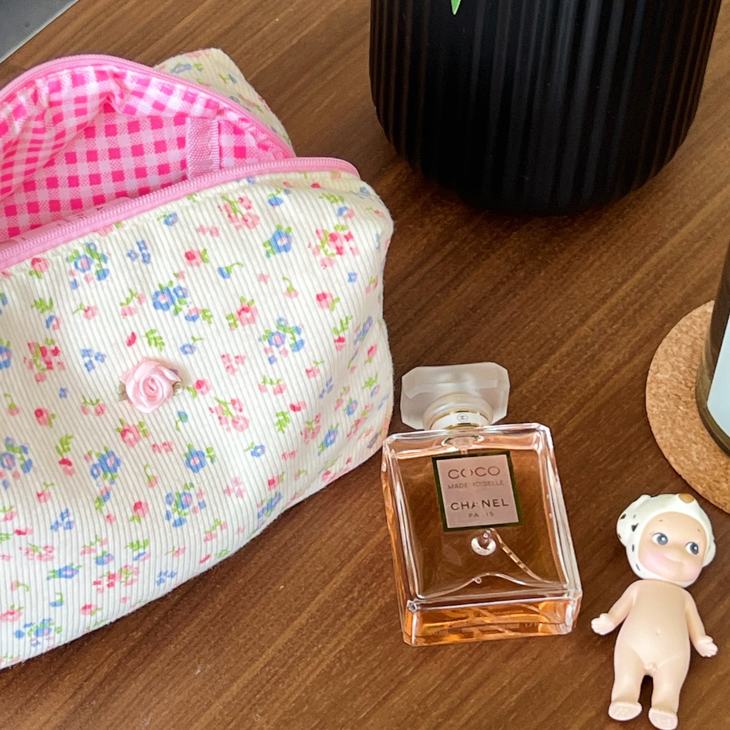 flower patterned beauty pouch
